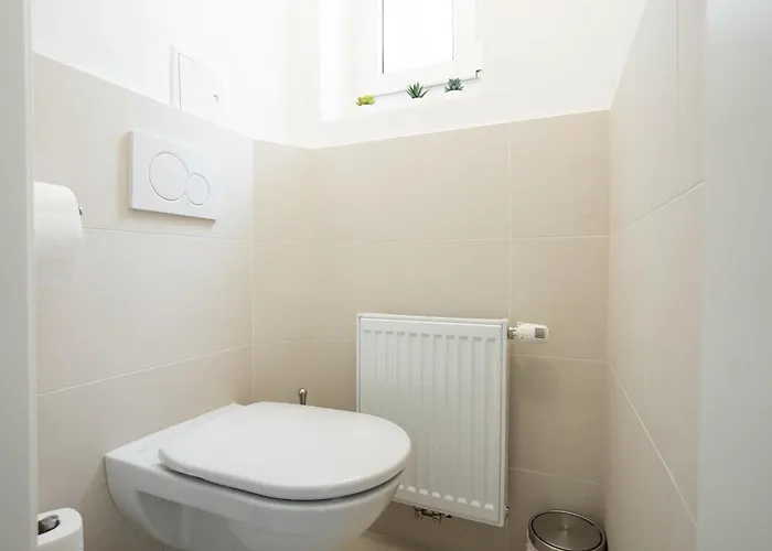 Pet-friendly Flat Near Belvedere Wien