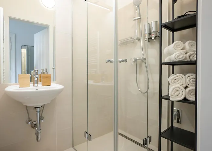 Pet-friendly Flat Near Belvedere *