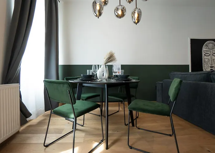 Pet-friendly Flat Near Belvedere Wien